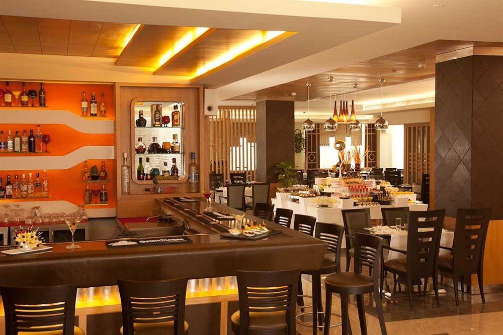 Radisson Blu Suites Gurgaon Extérieur photo