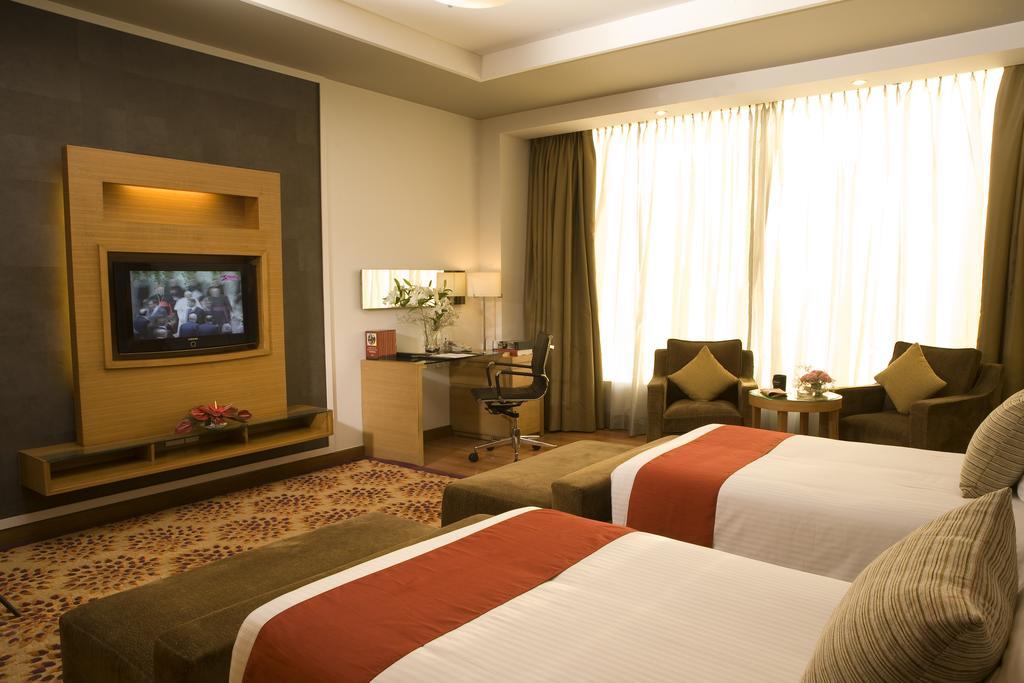 Radisson Blu Suites Gurgaon Extérieur photo